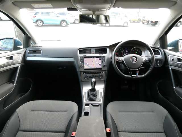 フォルクスワーゲン ゴルフ ＴＳＩ　コンフォートライン H26年 (関東) 99