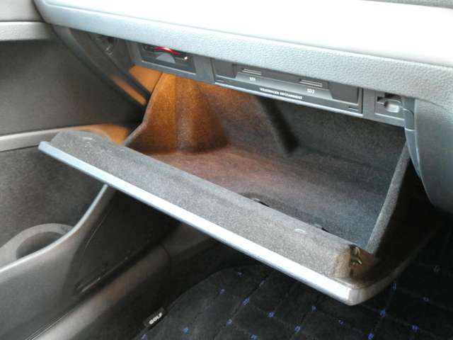 フォルクスワーゲン ゴルフ ＴＳＩ　コンフォートライン H26年 (関東) 99