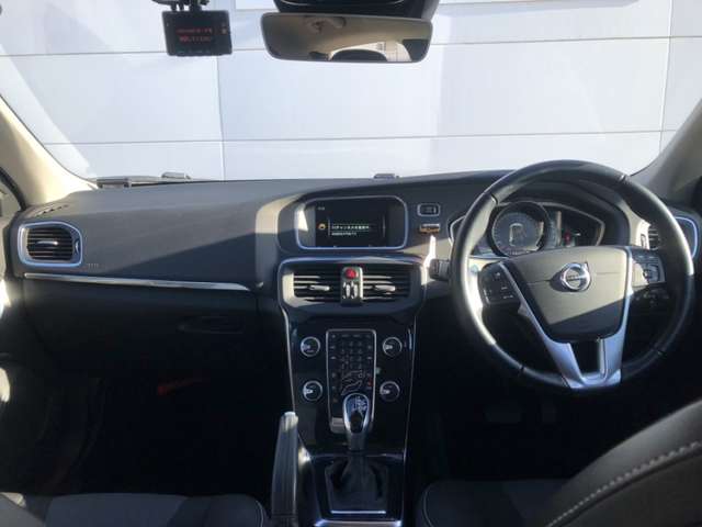 ボルボ Ｖ４０ Ｄ４ モメンタム ディーゼルターボ H29年 (東北) 99