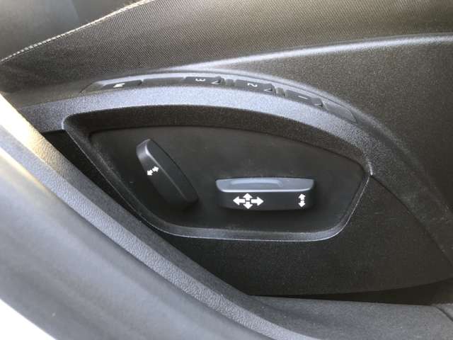 ボルボ Ｖ４０ Ｄ４ モメンタム ディーゼルターボ H29年 (東北) 99