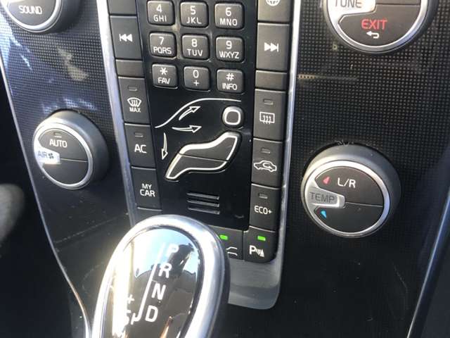 ボルボ Ｖ４０ Ｄ４ モメンタム ディーゼルターボ H29年 (東北) 99