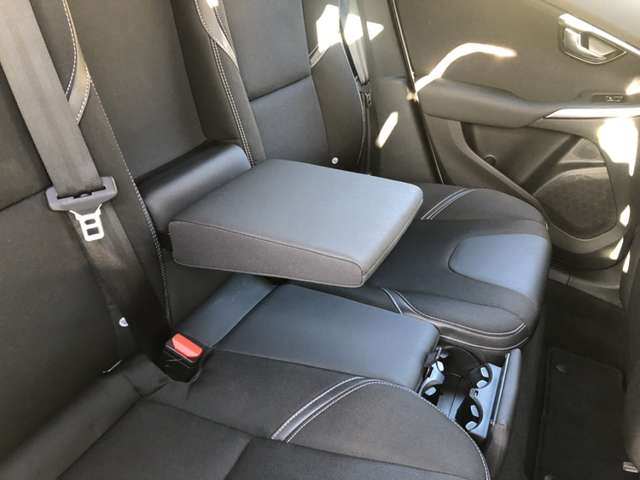 ボルボ Ｖ４０ Ｄ４ モメンタム ディーゼルターボ H29年 (東北) 99