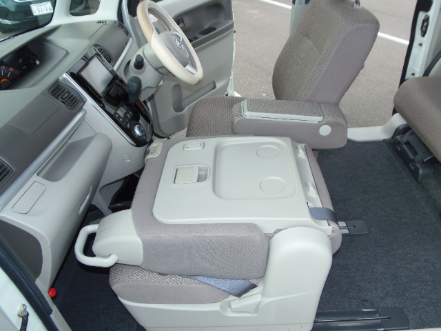 ダイハツ タント ６６０ Ｘターボ ＳＡＩＩ H28年 (東海) 99