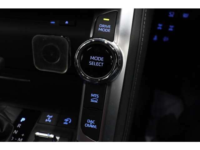 トヨタ ランドクルーザー ３．３ ＧＲスポーツ ディーゼルターボ ４ＷＤ R5年 (東海) 99