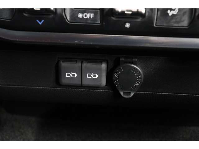 トヨタ ランドクルーザー ３．３ ＧＲスポーツ ディーゼルターボ ４ＷＤ R5年 (東海) 99