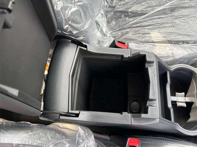 スバル フォレスター　ハイブリッド ２．０ アーバン セレクション ４ＷＤ R6年 (近畿) 99