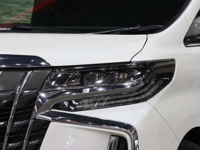 トヨタ アルファード ３．５ エグゼクティブ ラウンジ Ｓ R1年 (関東) 99