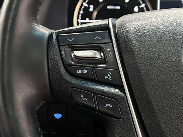 トヨタ アルファード ３．５ エグゼクティブ ラウンジ Ｓ R1年 (関東) 99