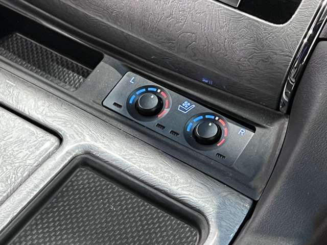 トヨタ アルファード ３．５ エグゼクティブ ラウンジ Ｓ R1年 (関東) 99