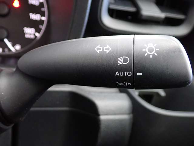 トヨタ シエンタ　ハイブリッド ハイブリッド １．５ Ｇ R5年 (関東) 99