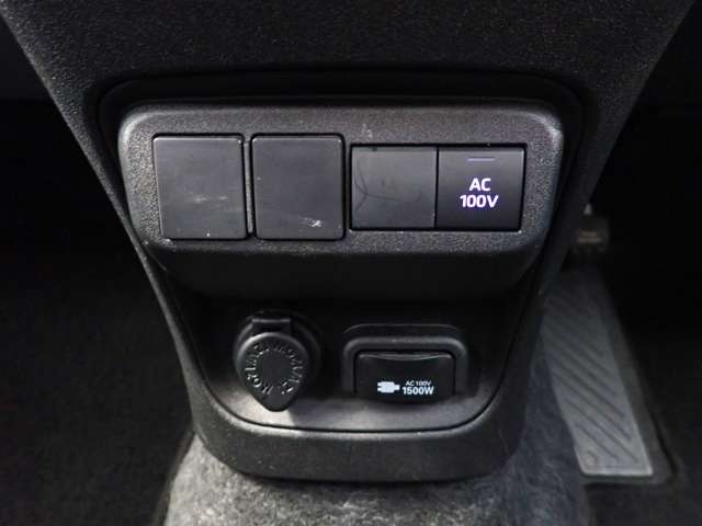 トヨタ シエンタ　ハイブリッド ハイブリッド １．５ Ｇ R5年 (関東) 99