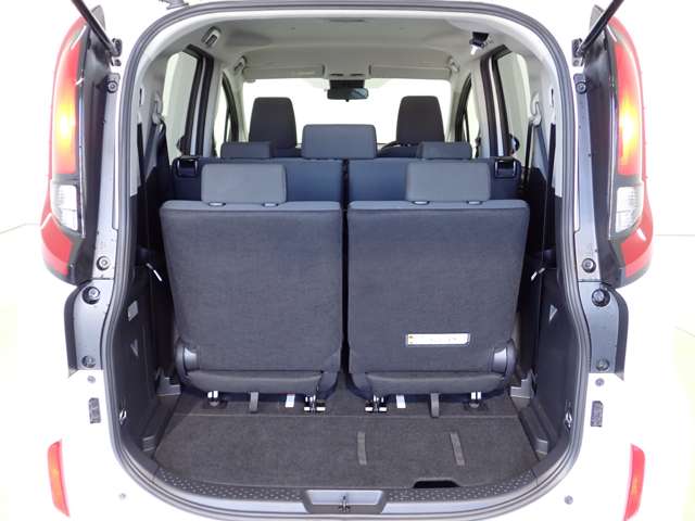 トヨタ シエンタ　ハイブリッド ハイブリッド １．５ Ｇ R5年 (関東) 99