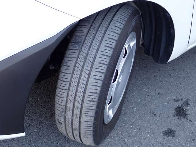 トヨタ シエンタ　ハイブリッド ハイブリッド １．５ Ｇ R5年 (関東) 99