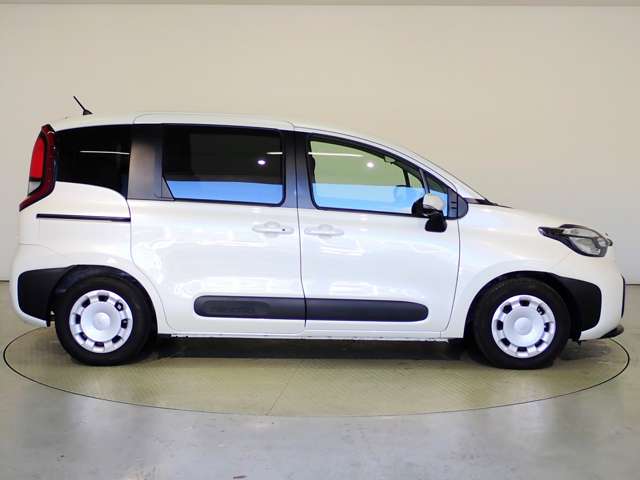 トヨタ シエンタ　ハイブリッド ハイブリッド １．５ Ｇ R5年 (関東) 99