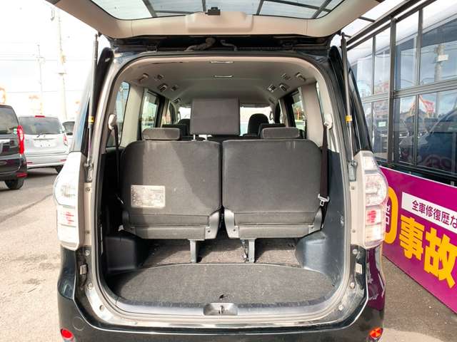 トヨタ ヴォクシー ２．０ Ｘ Ｌエディション H23年 (九州・沖縄) 99