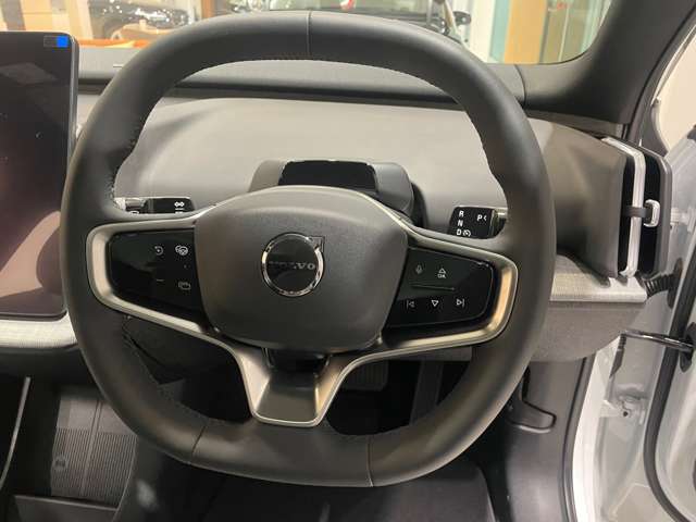 ボルボ ＥＸ３０ ウルトラシングルモーター　エクステンデッドレンジ R6年 (東北) 99