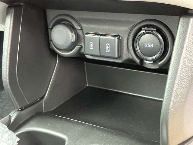 スズキ スイフト １．２ ハイブリッド ＭＺ R6年 (東海) 99