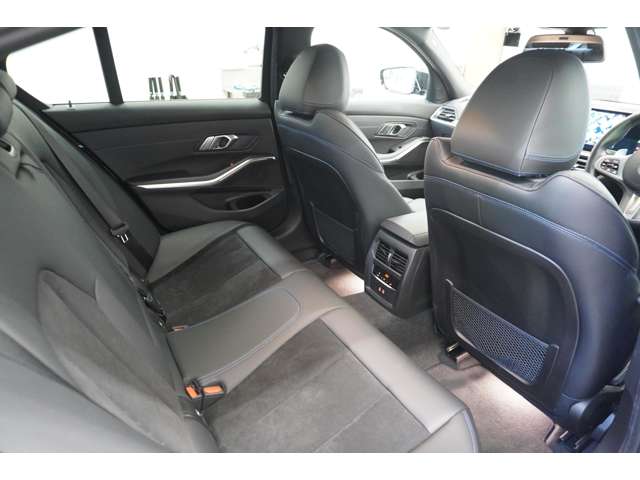 ＢＭＷ ３シリーズ ３２０Ｄ Ｘドライブ Ｍスポーツ ディーゼルターボ ４ＷＤ R4年 (近畿) 99