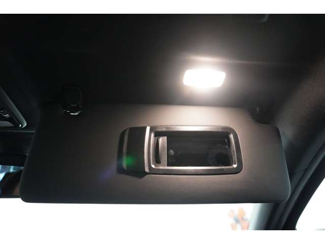 ＢＭＷ ３シリーズ ３２０Ｄ Ｘドライブ Ｍスポーツ ディーゼルターボ ４ＷＤ R4年 (近畿) 99