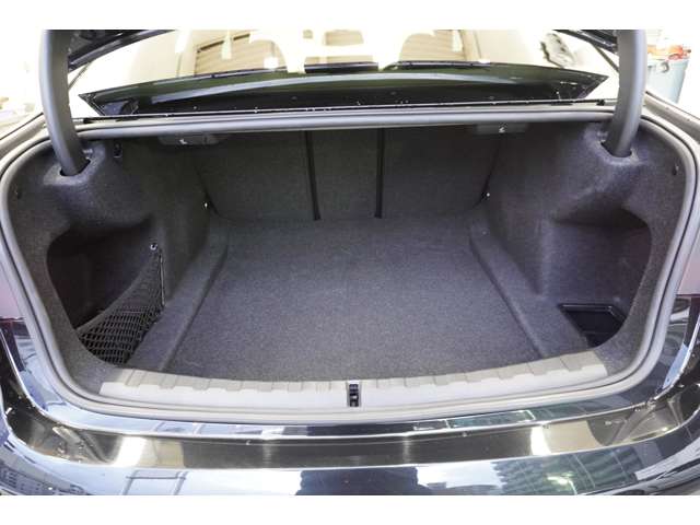 ＢＭＷ ３シリーズ ３２０Ｄ Ｘドライブ Ｍスポーツ ディーゼルターボ ４ＷＤ R4年 (近畿) 99