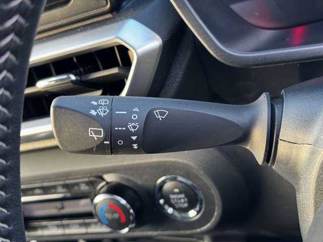 ダイハツ ロッキー １．２ プレミアム Ｇ R3年 (九州・沖縄) 99