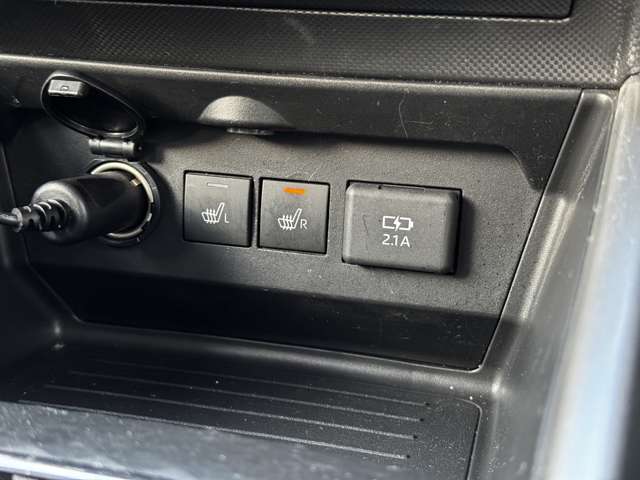 ダイハツ ロッキー １．２ プレミアム Ｇ R3年 (九州・沖縄) 99