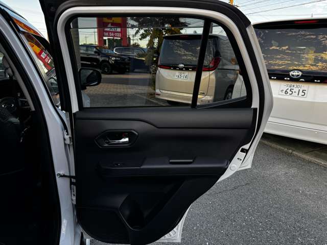 ダイハツ ロッキー １．２ プレミアム Ｇ R3年 (九州・沖縄) 99