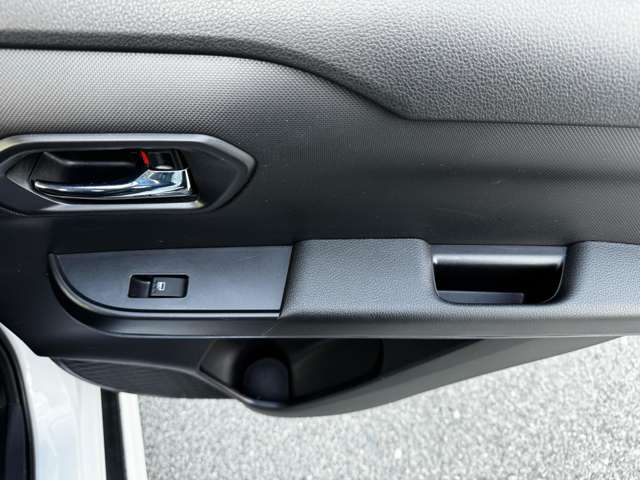 ダイハツ ロッキー １．２ プレミアム Ｇ R3年 (九州・沖縄) 99