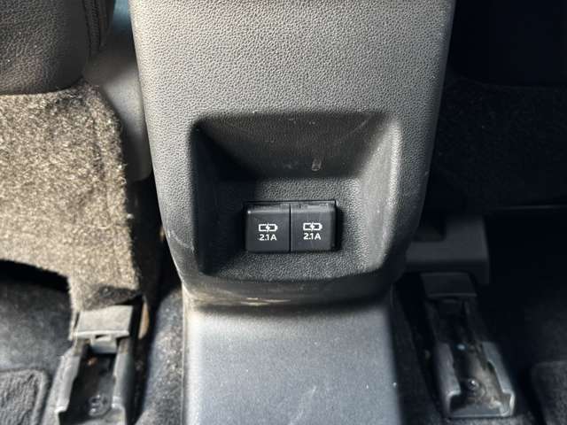 ダイハツ ロッキー １．２ プレミアム Ｇ R3年 (九州・沖縄) 99