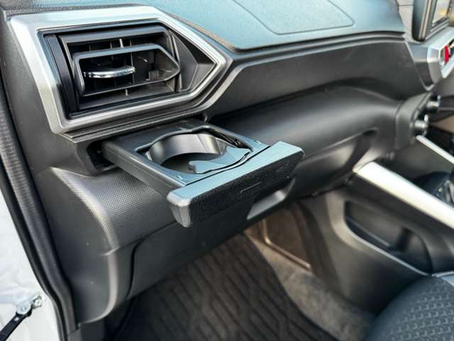 ダイハツ ロッキー １．２ プレミアム Ｇ R3年 (九州・沖縄) 99