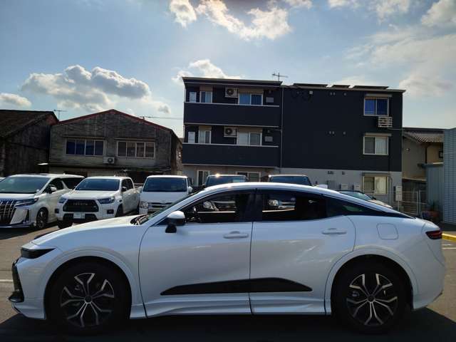 トヨタ クラウン　クロスオーバー　ハイブリッド ２．５ Ｇ Ｅ－ＦＯＵＲ ４ＷＤ R6年 (中国) 99