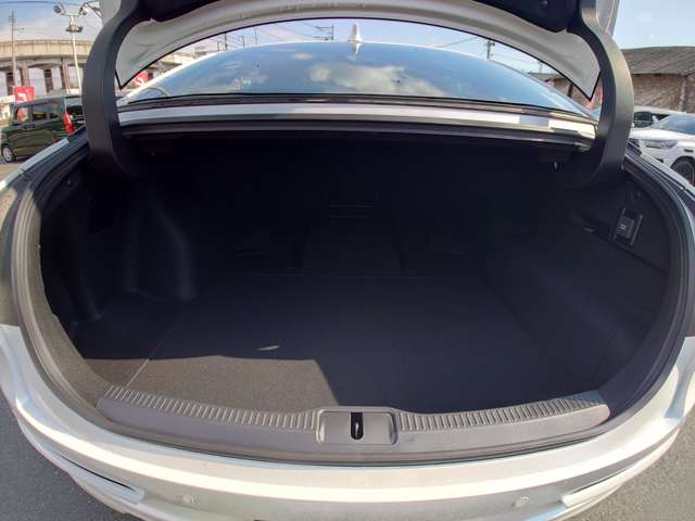 トヨタ クラウン　クロスオーバー　ハイブリッド ２．５ Ｇ Ｅ－ＦＯＵＲ ４ＷＤ R6年 (中国) 99