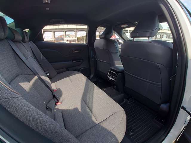 トヨタ クラウン　クロスオーバー　ハイブリッド ２．５ Ｇ Ｅ－ＦＯＵＲ ４ＷＤ R6年 (中国) 99