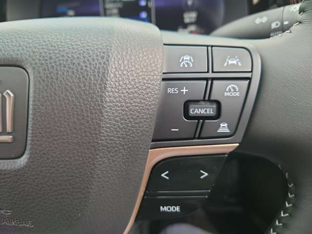 トヨタ クラウン　クロスオーバー　ハイブリッド ２．５ Ｇ Ｅ－ＦＯＵＲ ４ＷＤ R6年 (中国) 99