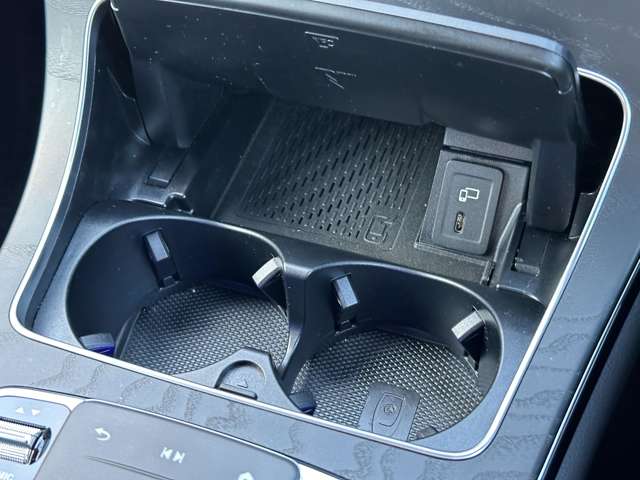 メルセデスベンツ ＧＬＣクーペ ２２０ Ｄ ４マチック ＡＭＧラインパッケージ ４ＷＤ ＭＰ２０２３０２ R5年 (近畿) 99