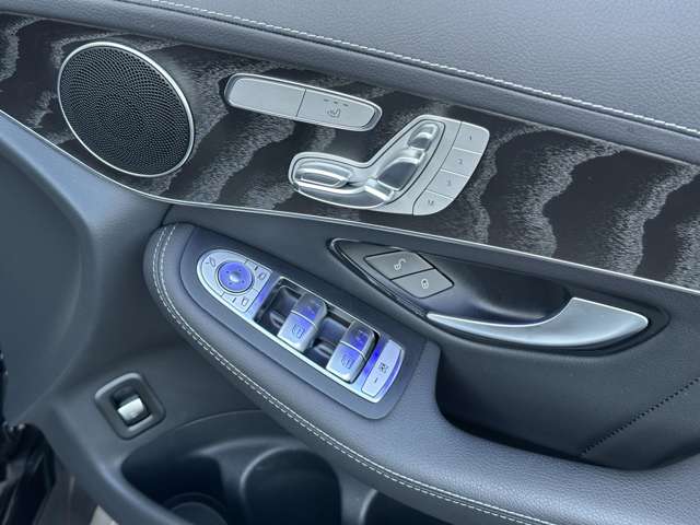 メルセデスベンツ ＧＬＣクーペ ２２０ Ｄ ４マチック ＡＭＧラインパッケージ ４ＷＤ ＭＰ２０２３０２ R5年 (近畿) 99