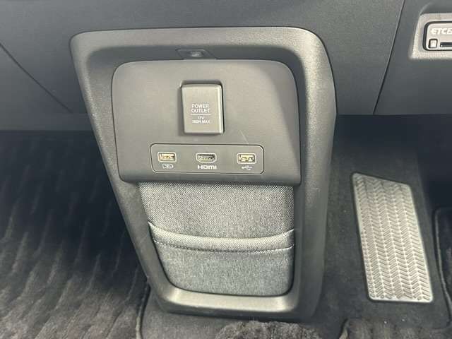 ホンダ Ｈｏｎｄａ　ｅ ベースモデル R3年 (東海) 99