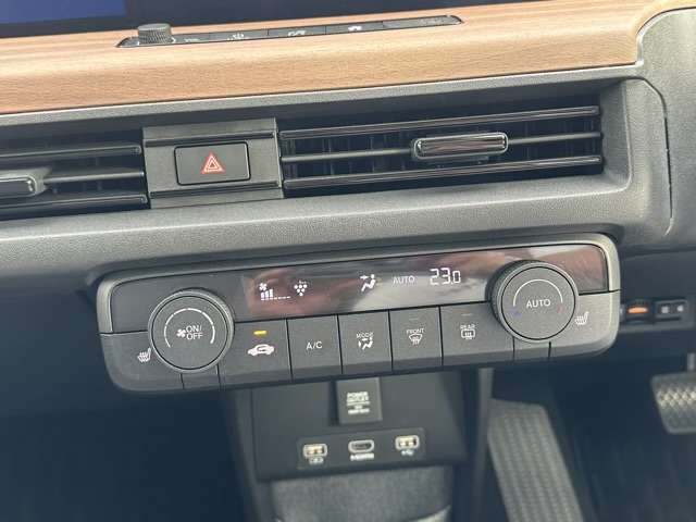 ホンダ Ｈｏｎｄａ　ｅ ベースモデル R3年 (東海) 99