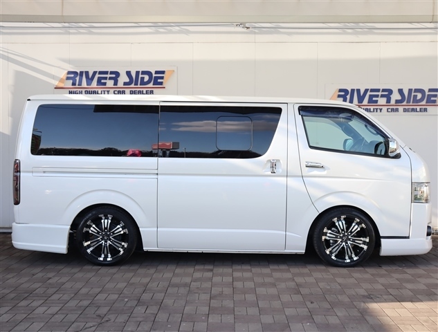 トヨタ ハイエースバン ２．０ スーパーＧＬ ダークプライムＩＩ ロングボディ R1年 (関東) 99
