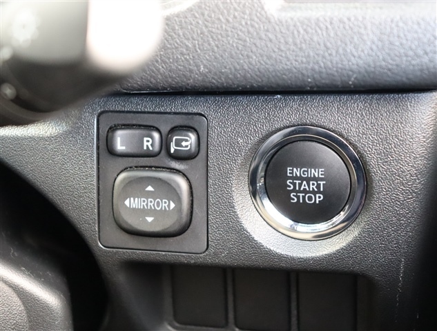 トヨタ ハイエースバン ２．０ スーパーＧＬ ダークプライムＩＩ ロングボディ R1年 (関東) 99