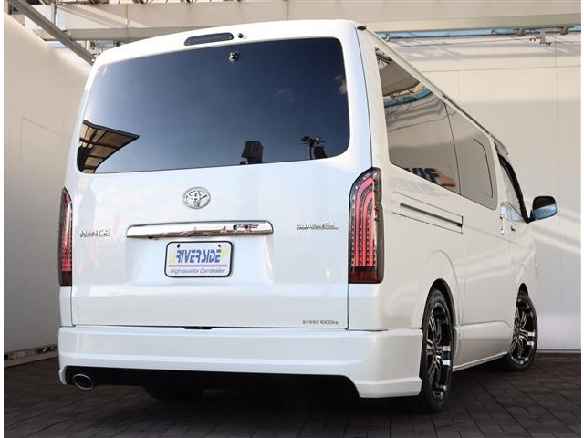 トヨタ ハイエースバン ２．０ スーパーＧＬ ダークプライムＩＩ ロングボディ R1年 (関東) 99