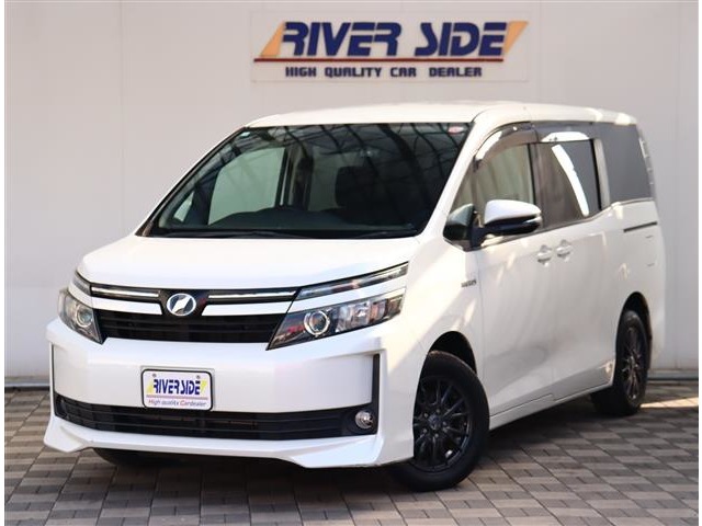 トヨタ ヴォクシー １．８ ハイブリッド Ｖ H26年 (関東) 99