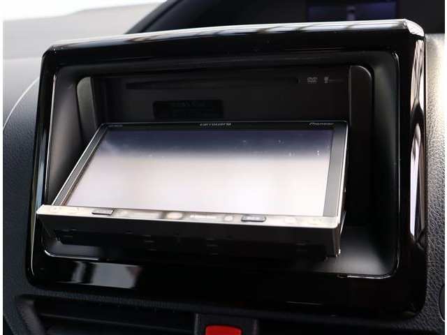 トヨタ ヴォクシー １．８ ハイブリッド Ｖ H26年 (関東) 99