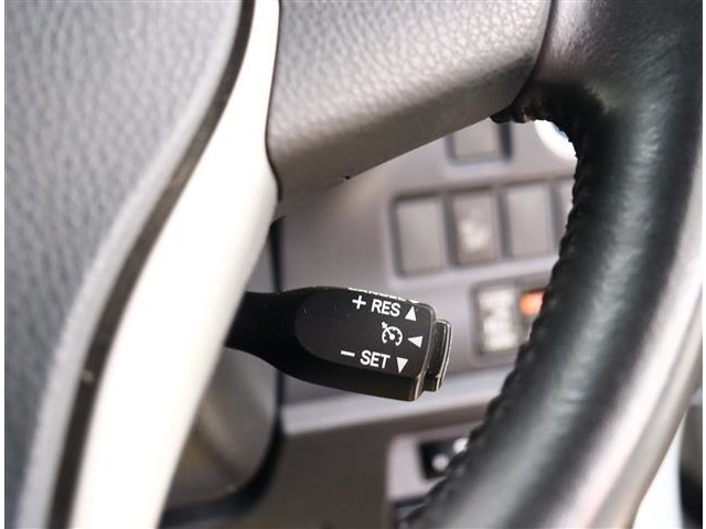 トヨタ ヴォクシー １．８ ハイブリッド Ｖ H26年 (関東) 99