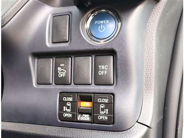 トヨタ ヴォクシー １．８ ハイブリッド Ｖ H26年 (関東) 99