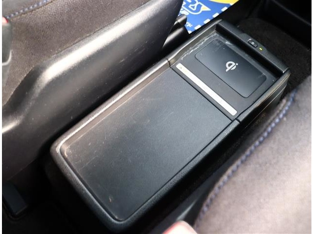 トヨタ ヴォクシー １．８ ハイブリッド Ｖ H26年 (関東) 99