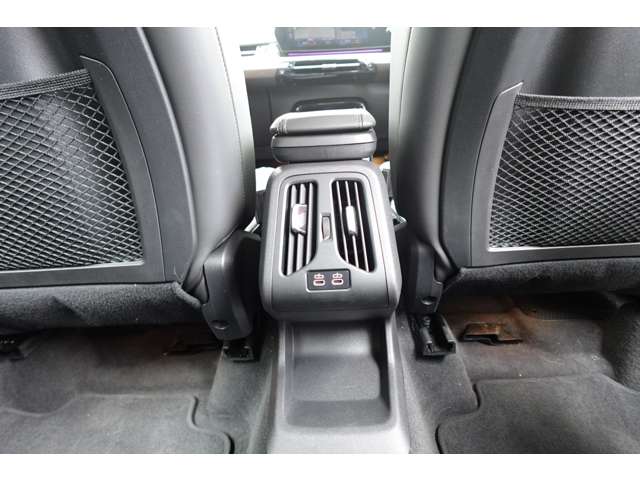 ＢＭＷ ２シリーズアクティブツアラー ２１８Ｉ エクスクルーシブ ＤＣＴ R6年 (近畿) 99