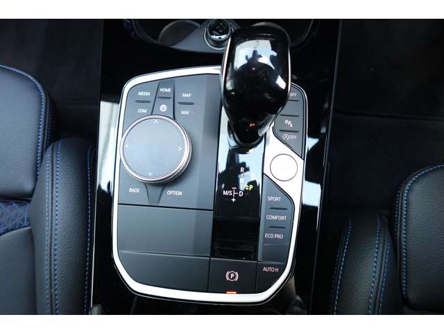 ＢＭＷ １シリーズ １１８Ｄ Ｍスポーツ ディーゼルターボ R6年 (近畿) 99