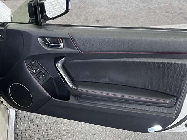 トヨタ ８６ ２．０ ＧＴ H28年 (関東) 99