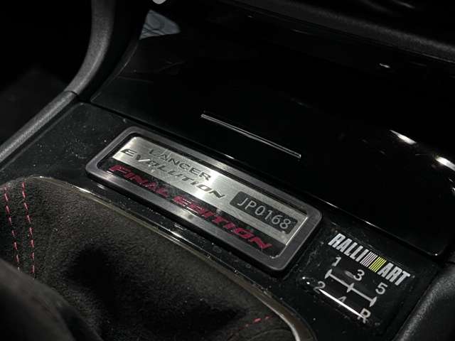 三菱 ランサー ２．０ ファイナルエディション ４ＷＤ H27年 (関東) 99